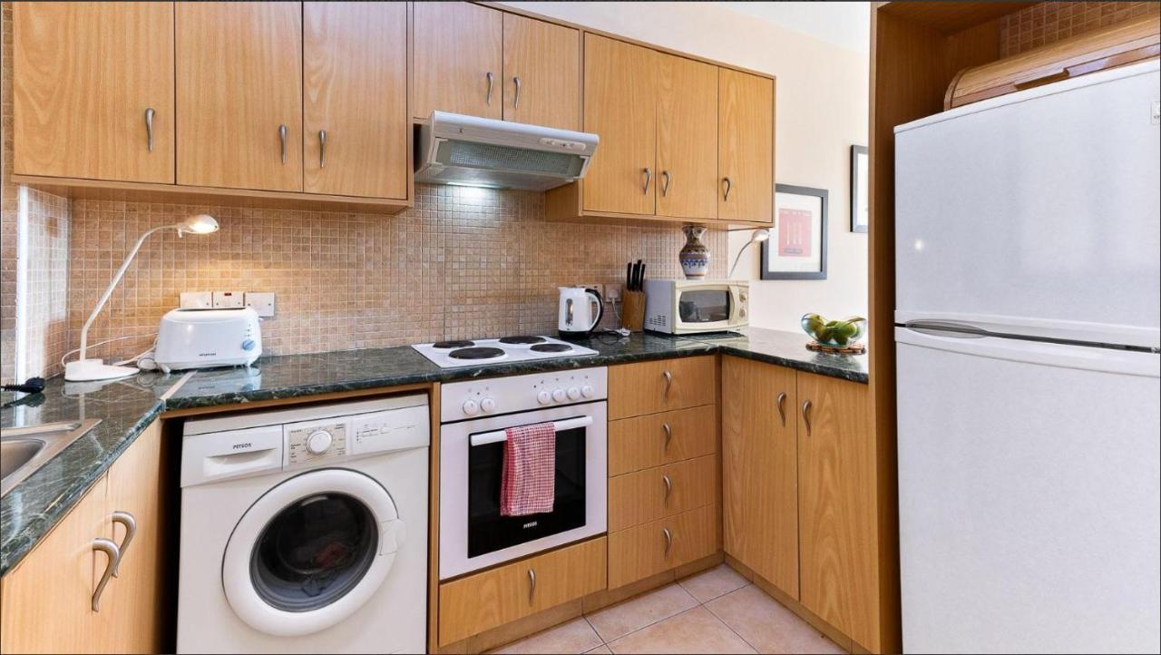 Spacious Contemporary Apartment 皮斯索里 外观 照片