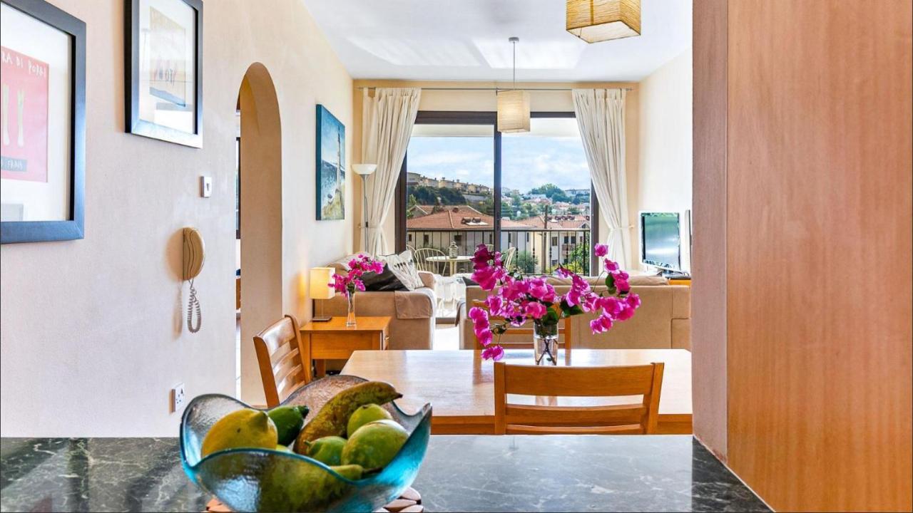 Spacious Contemporary Apartment 皮斯索里 外观 照片