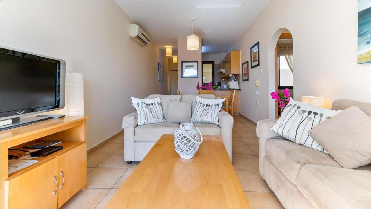 Spacious Contemporary Apartment 皮斯索里 外观 照片